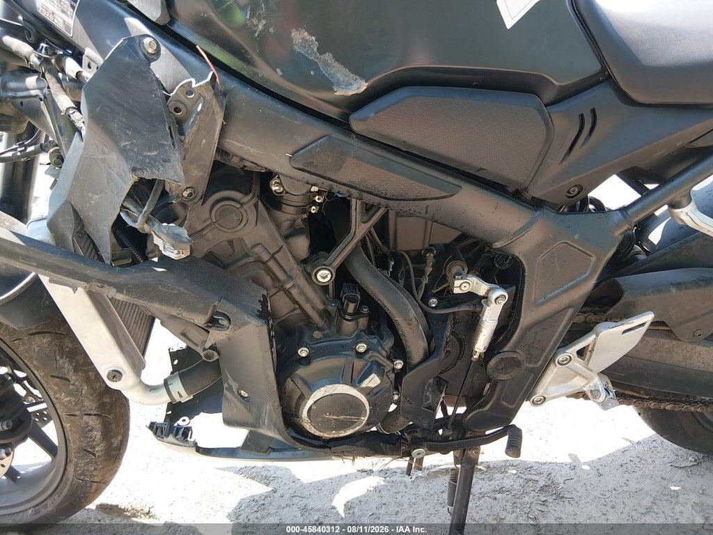 MLHRH155XT5200480 2026 HONDA CBR650 photo no. 9