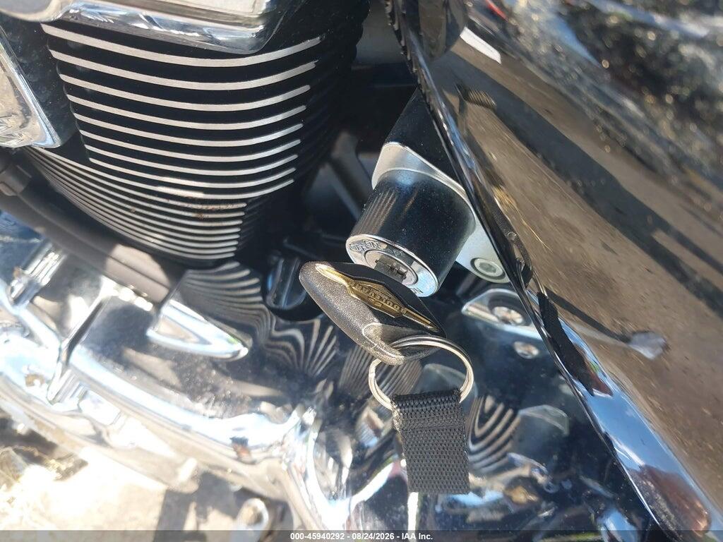 JS1VY53A6B2101089 2011 SUZUKI VZR1800 photo no. 11