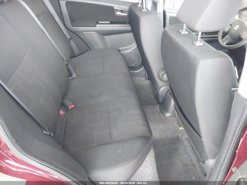 JS2YC5A27B6303273 2011 SUZUKI SX4 photo no. 8