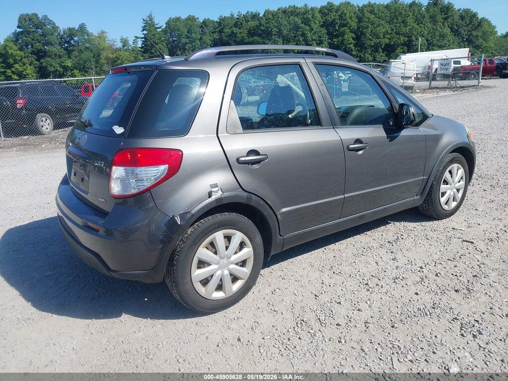 JS2YB5A35B6304742 2011 SUZUKI SX4 photo no. 4