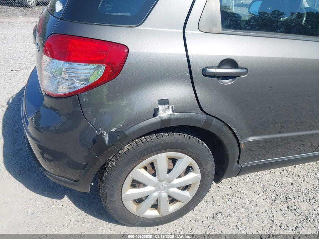 JS2YB5A35B6304742 2011 SUZUKI SX4 photo no. 6