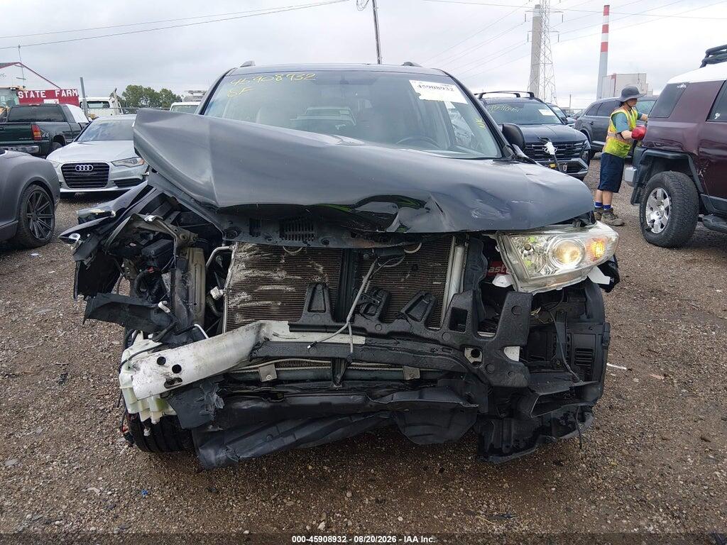 5TDBK3EH7BS089861 2011 TOYOTA HIGHLANDER photo no. 11
