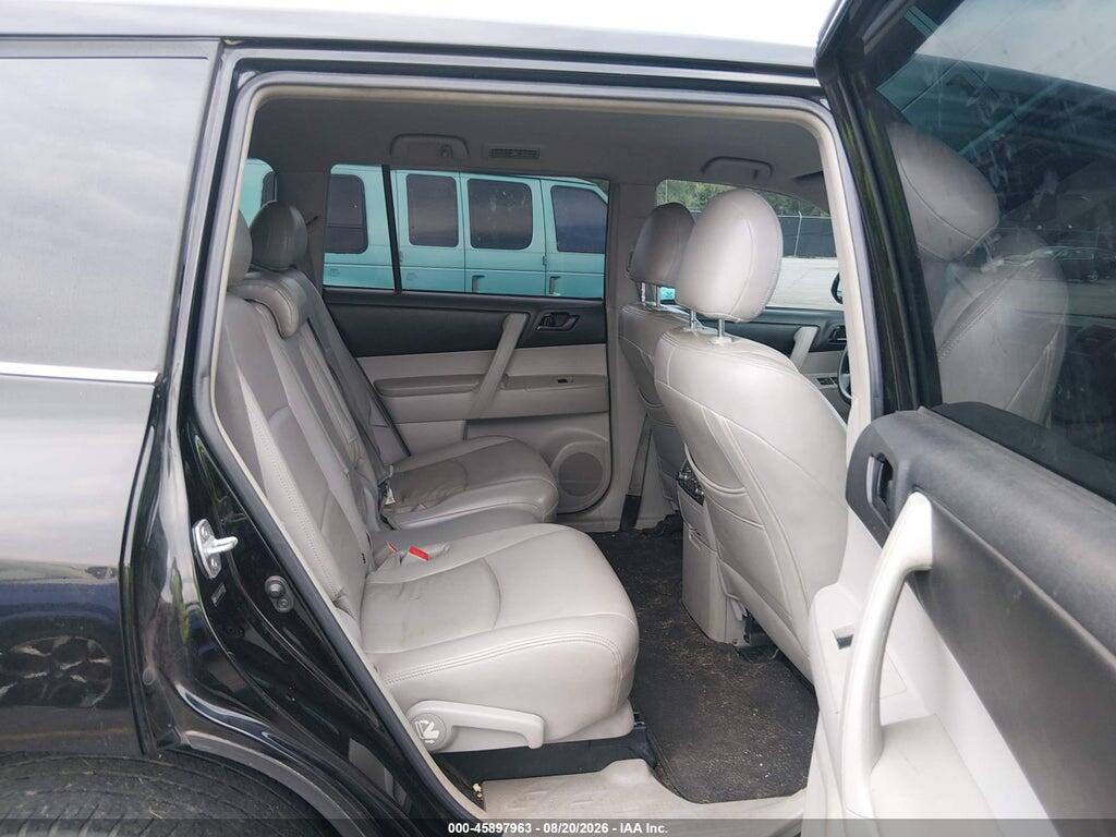 5TDZA3EH0BS011987 2011 TOYOTA HIGHLANDER photo no. 8