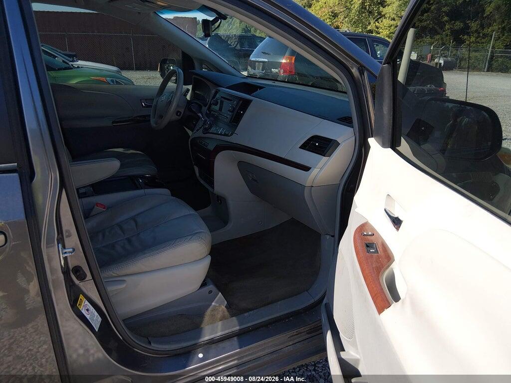 5TDYK3DC0BS122361 2011 TOYOTA SIENNA photo no. 5