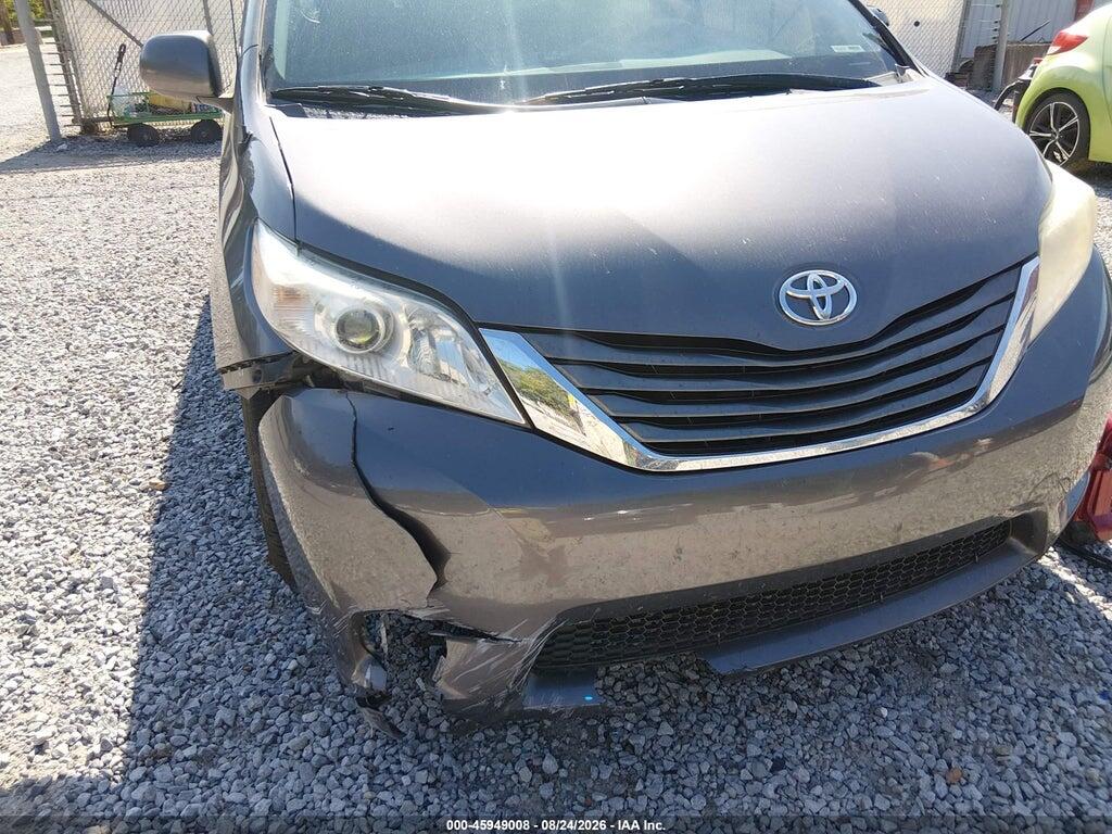5TDYK3DC0BS122361 2011 TOYOTA SIENNA photo no. 6