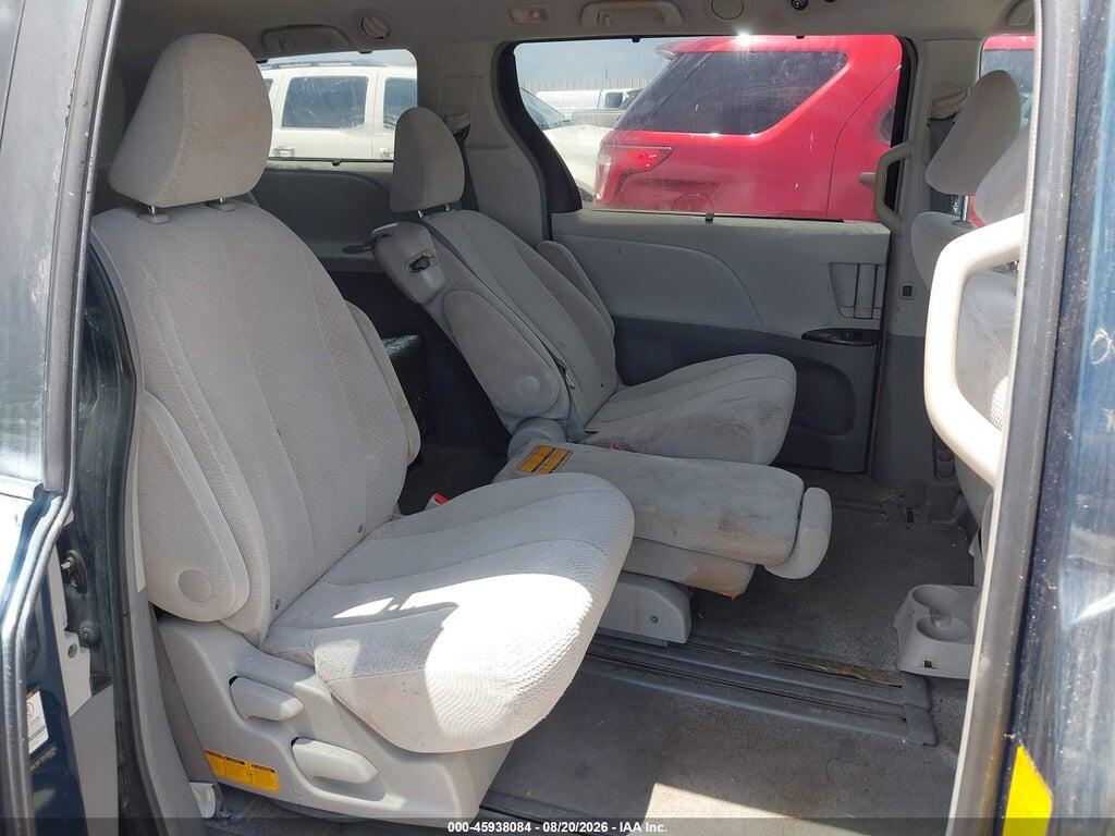 5TDKK3DC1BS080093 2011 TOYOTA SIENNA photo no. 8