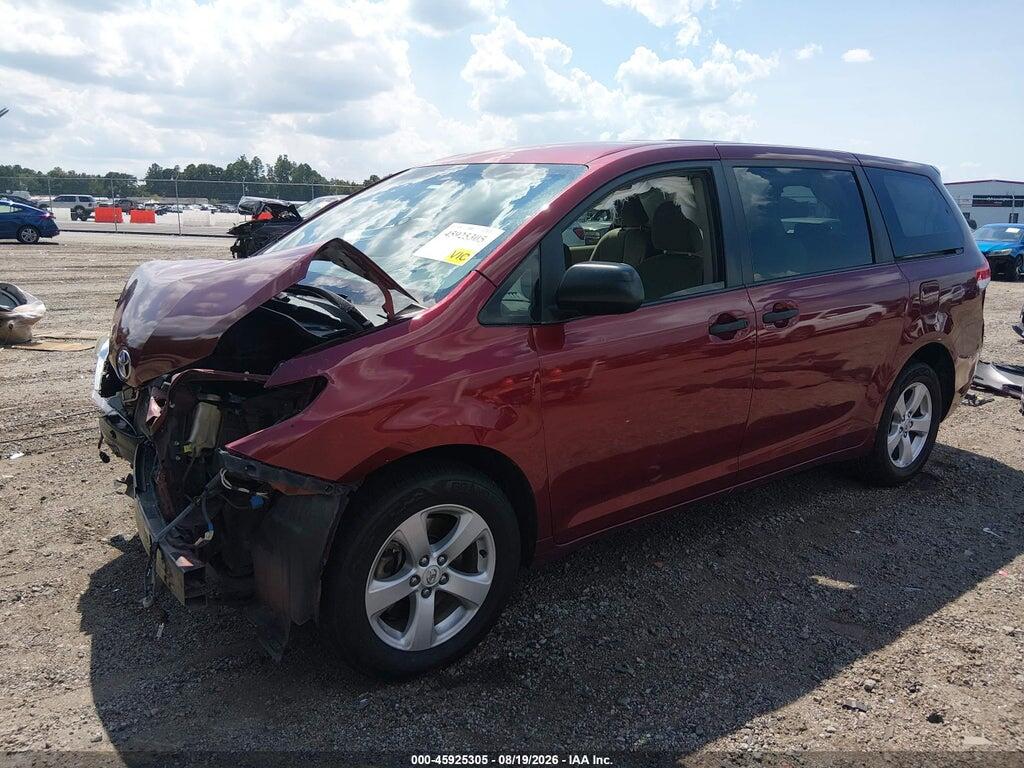 5TDKA3DC7BS002145 2011 TOYOTA SIENNA photo no. 2