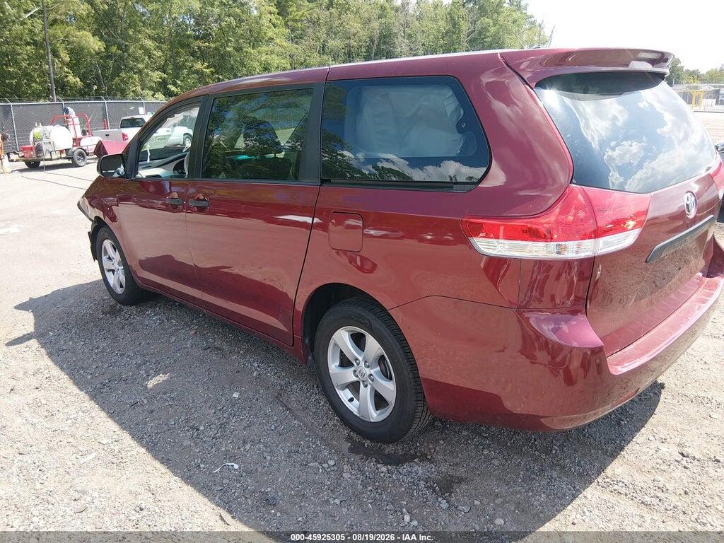 5TDKA3DC7BS002145 2011 TOYOTA SIENNA photo no. 3