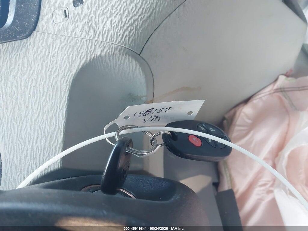 5TDKK3DC8BS158157 2011 TOYOTA SIENNA photo no. 11