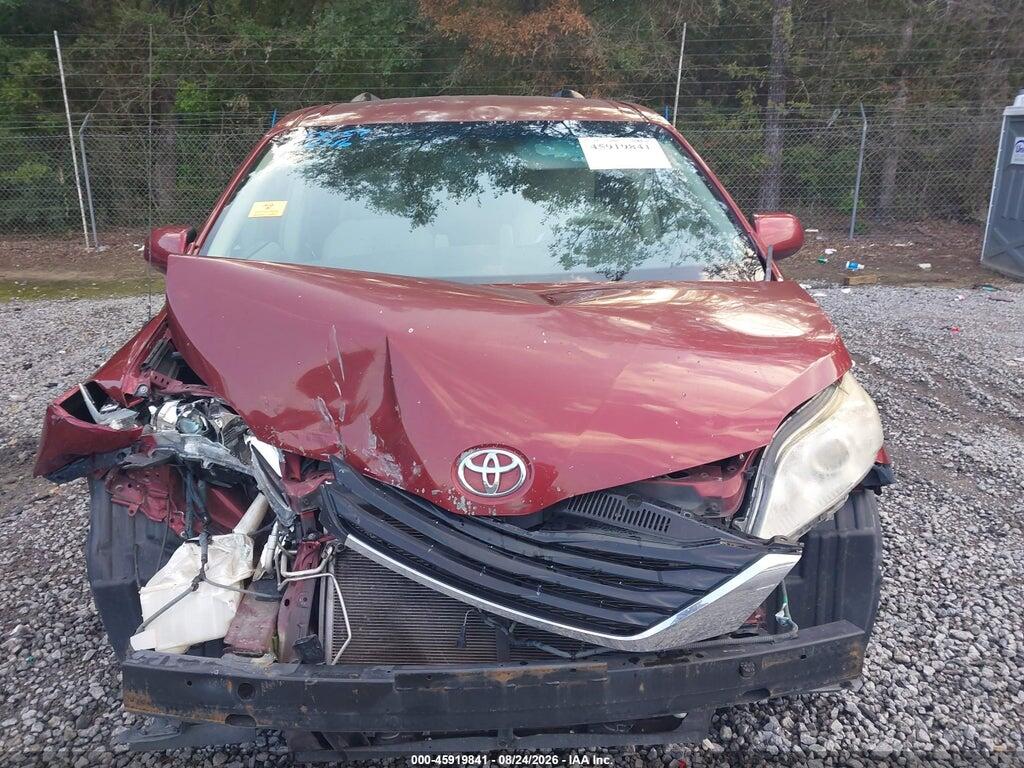 5TDKK3DC8BS158157 2011 TOYOTA SIENNA photo no. 12