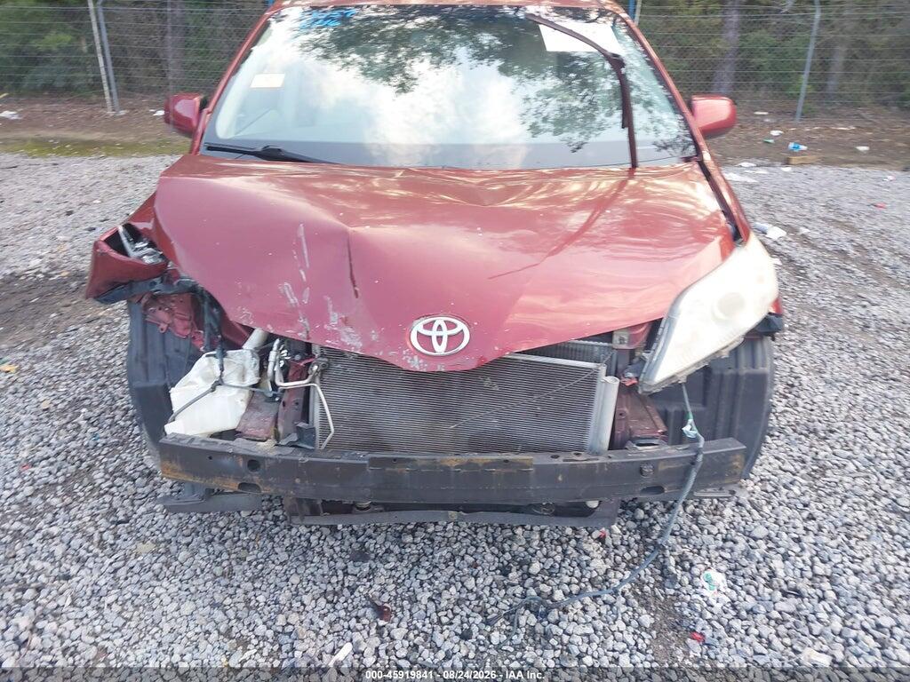 5TDKK3DC8BS158157 2011 TOYOTA SIENNA photo no. 6