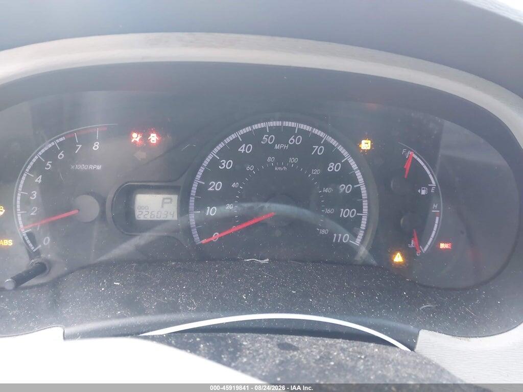 5TDKK3DC8BS158157 2011 TOYOTA SIENNA photo no. 7