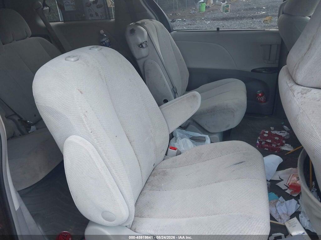 5TDKK3DC8BS158157 2011 TOYOTA SIENNA photo no. 8