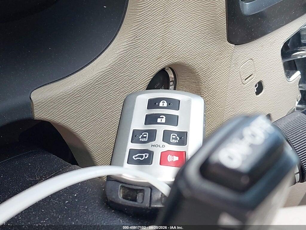 5TDYK3DCXBS157800 2011 TOYOTA SIENNA photo no. 11