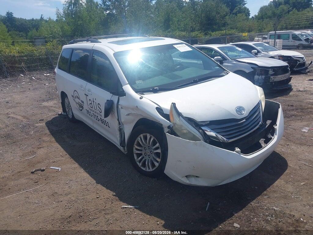 2011 TOYOTA SIENNA 5TDYK3DC0BS132288