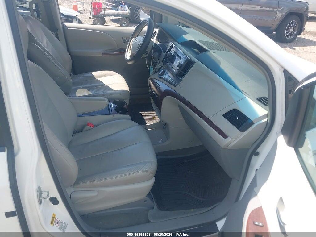 5TDYK3DC0BS132288 2011 TOYOTA SIENNA photo no. 5
