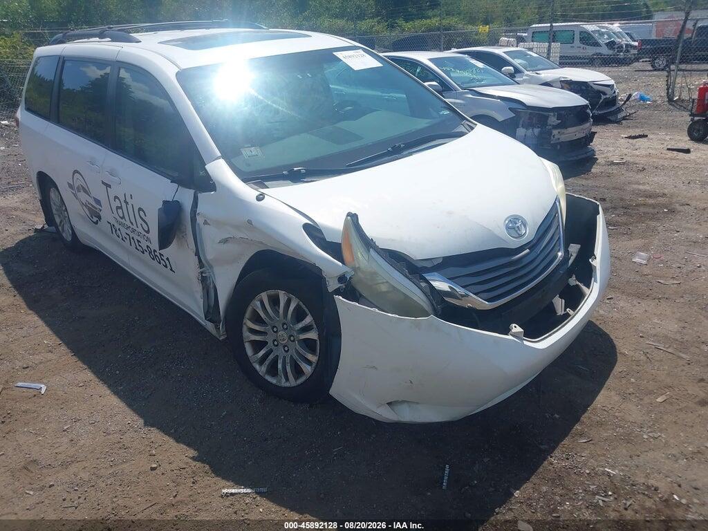 5TDYK3DC0BS132288 2011 TOYOTA SIENNA photo no. 6