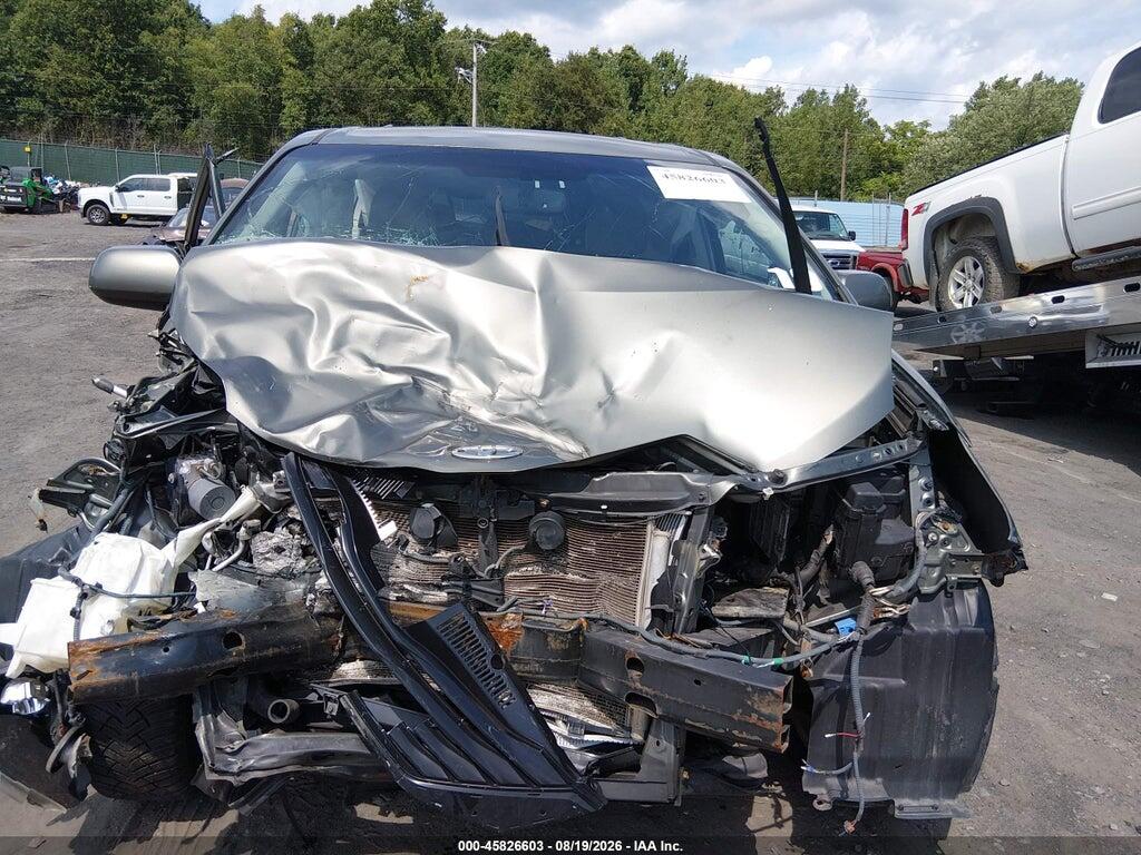 5TDJK3DC8BS020422 2011 TOYOTA SIENNA photo no. 12