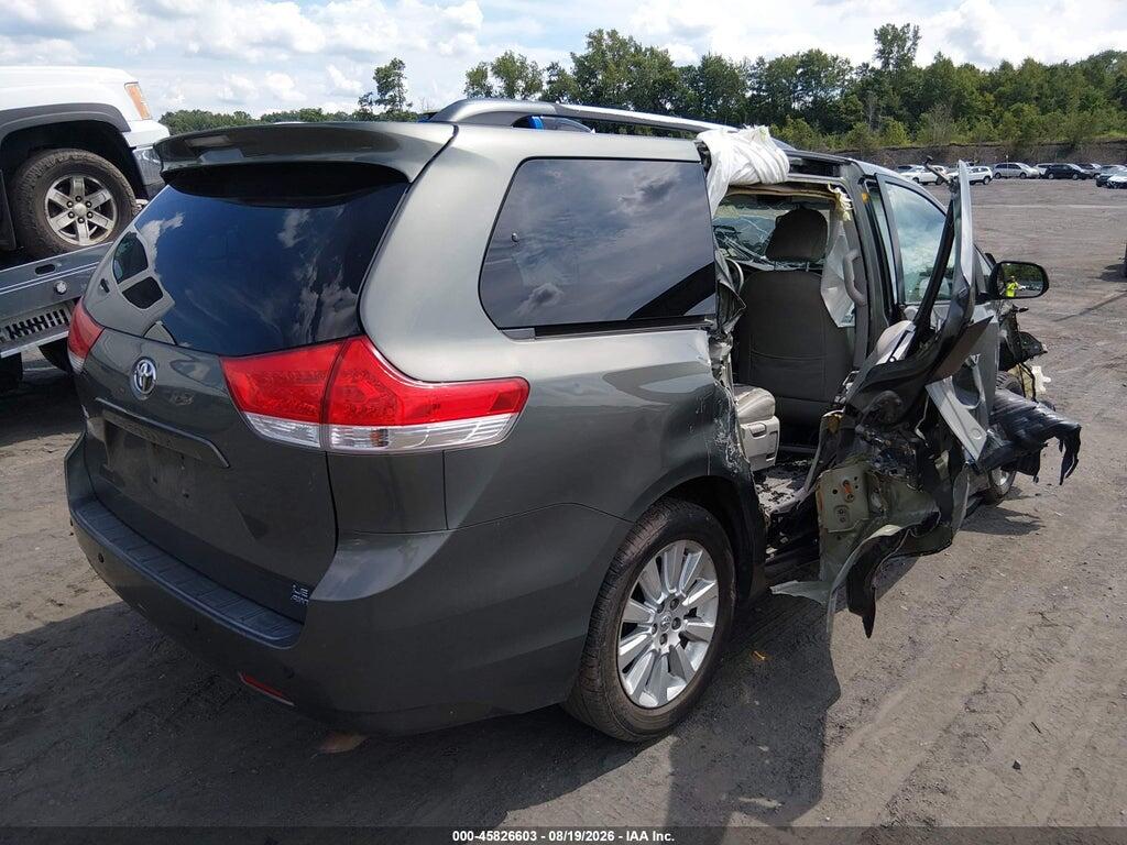 5TDJK3DC8BS020422 2011 TOYOTA SIENNA photo no. 4