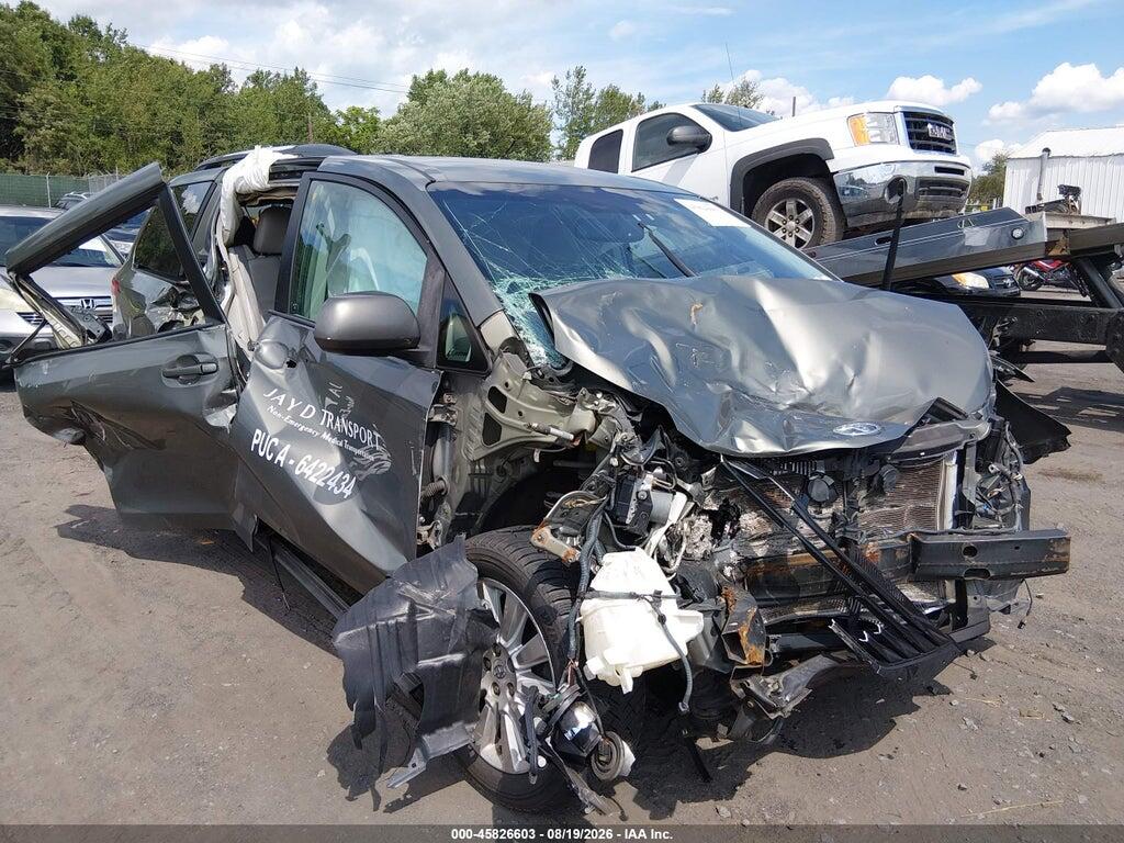 5TDJK3DC8BS020422 2011 TOYOTA SIENNA photo no. 6