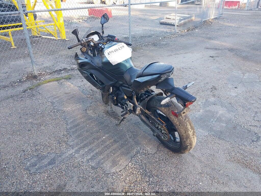 ML5EXEP19SDAG6435 2025 KAWASAKI EX650 photo no. 3