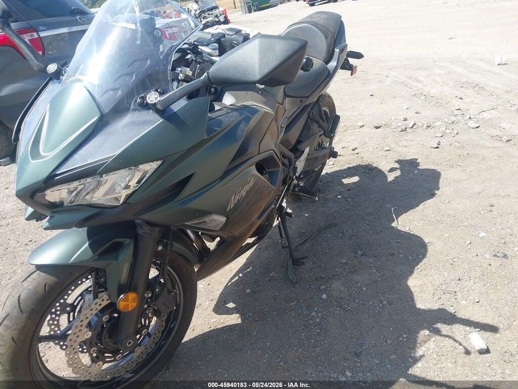 ML5EXEP16SDAF7546 2025 KAWASAKI EX650 photo no. 2