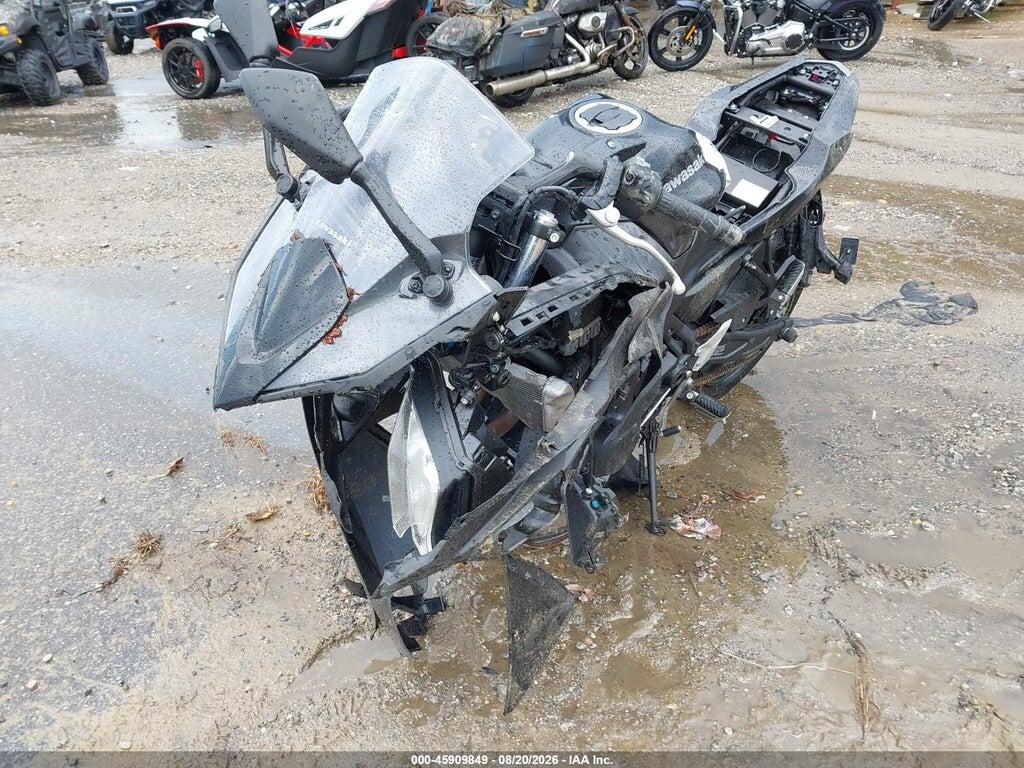 ML5EXER13SDAF6559 2025 KAWASAKI EX650 photo no. 2