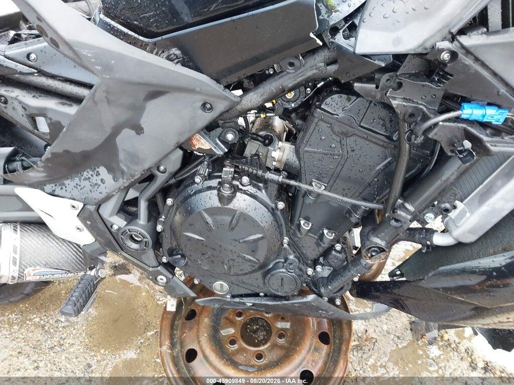 ML5EXER13SDAF6559 2025 KAWASAKI EX650 photo no. 8