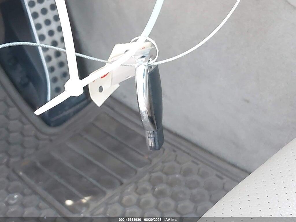 WDDGF8BB2CF861083 2012 MERCEDES-BENZ C 300 photo no. 11