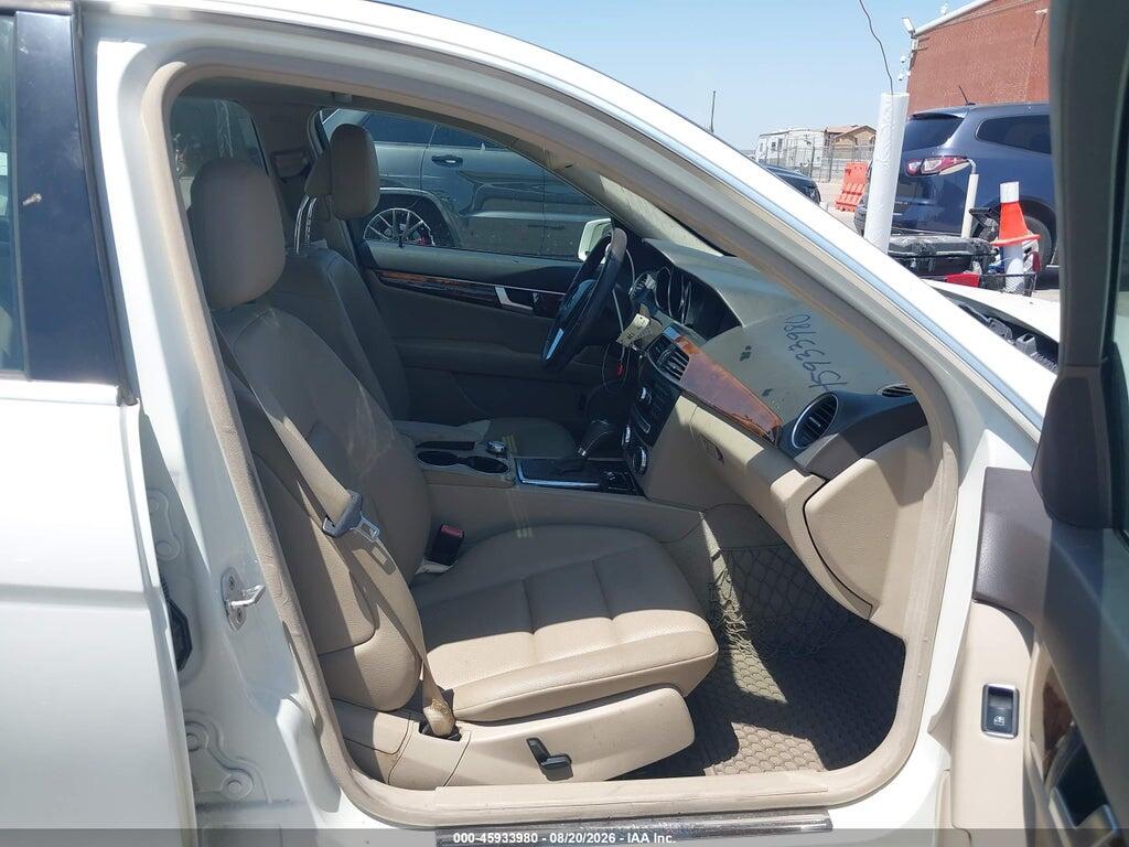 WDDGF8BB2CF861083 2012 MERCEDES-BENZ C 300 photo no. 5