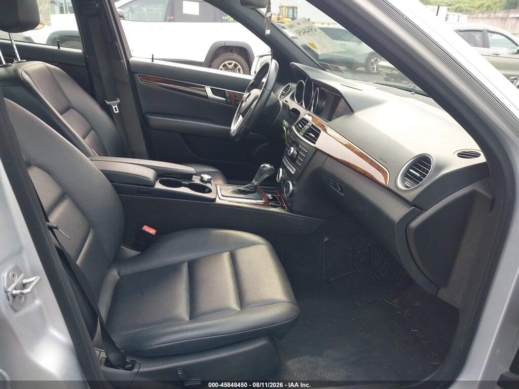 WDDGF8BB8CA611490 2012 MERCEDES-BENZ C 300 photo no. 5