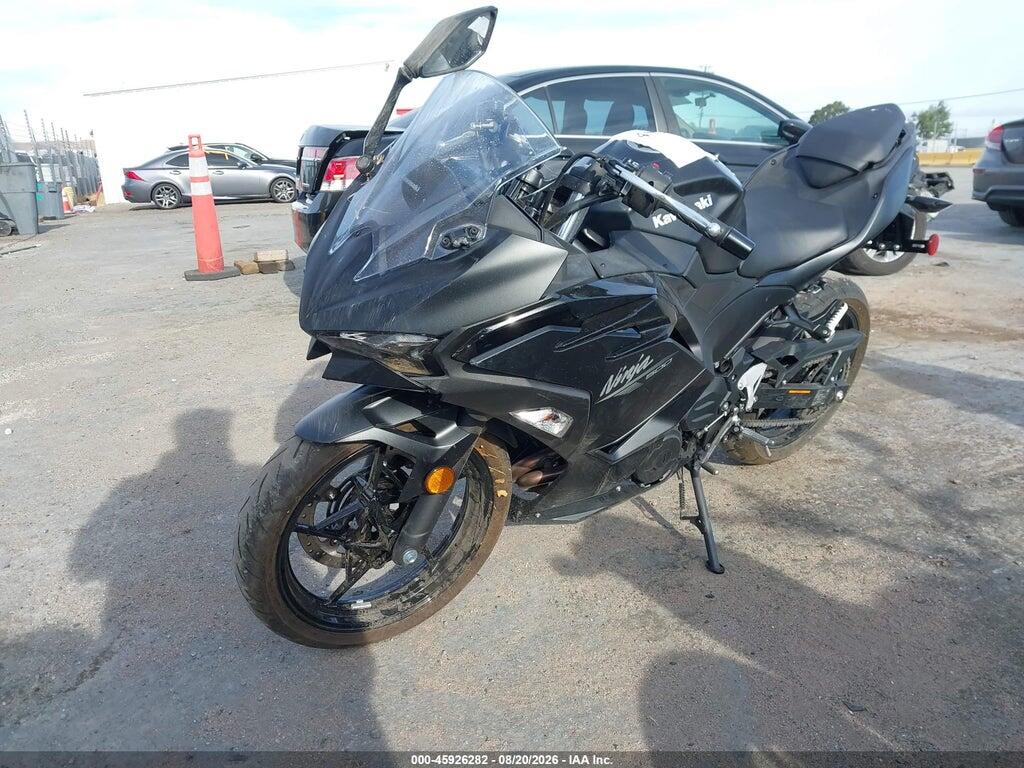 ML5EXGH17TDA83640 2026 KAWASAKI EX500 photo no. 2