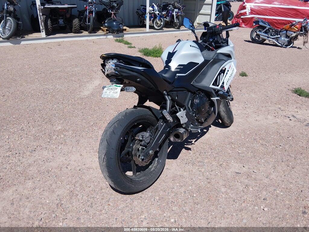 ML5EXEP11TDAH1405 2026 KAWASAKI EX650 photo no. 4