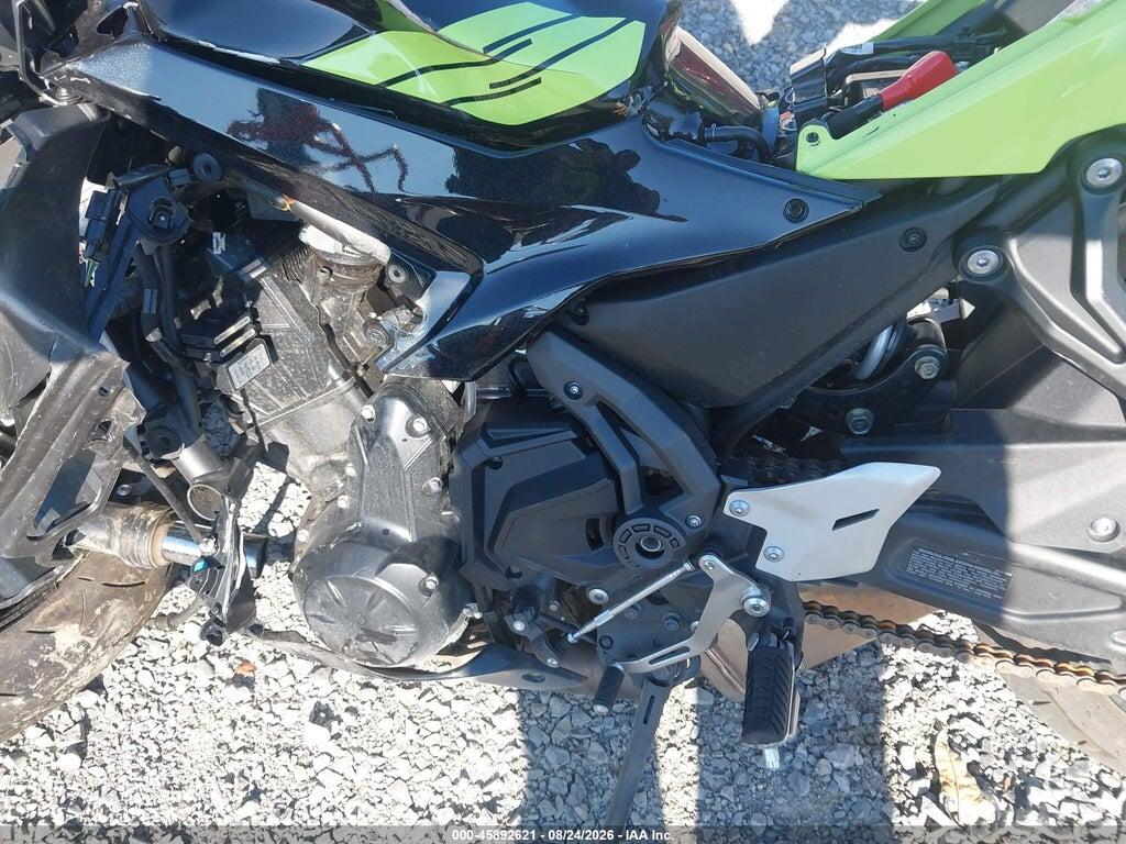 ML5EXEP1XTDAH1726 2026 KAWASAKI EX650 photo no. 9