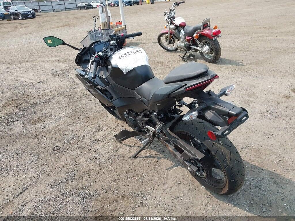 ML5EXGG1XTDA78420 2026 KAWASAKI EX500 photo no. 3