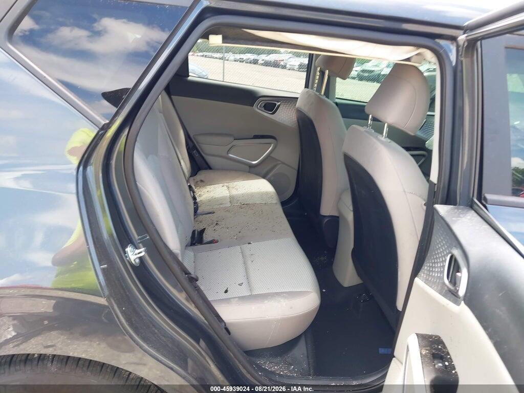 KNDJ23AU0S7272186 2025 KIA SOUL photo no. 8