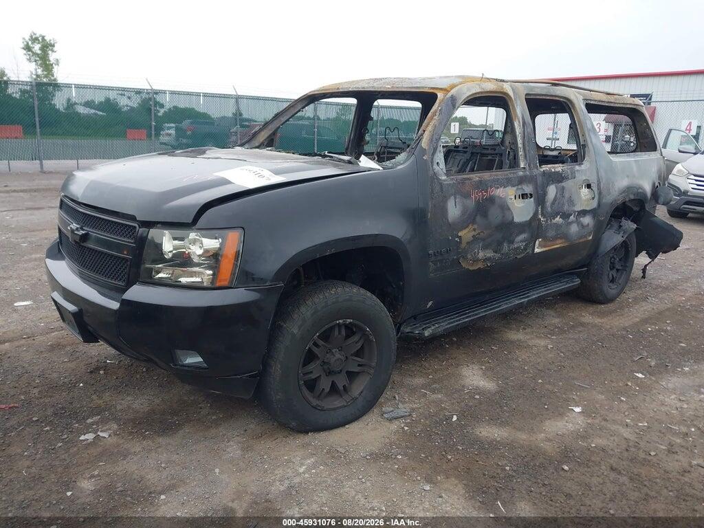 1GNUKHE33AR217401 2010 CHEVROLET SUBURBAN 1500 photo no. 2