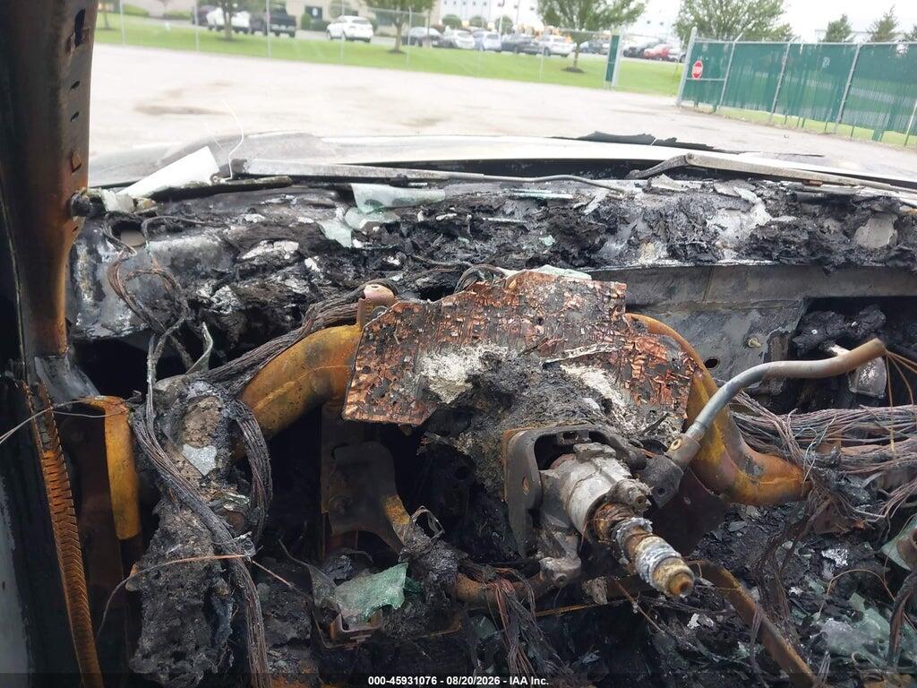 1GNUKHE33AR217401 2010 CHEVROLET SUBURBAN 1500 photo no. 7