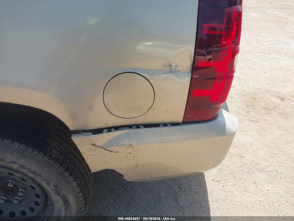 1GNUCAE01AR249337 2010 CHEVROLET TAHOE photo no. 11