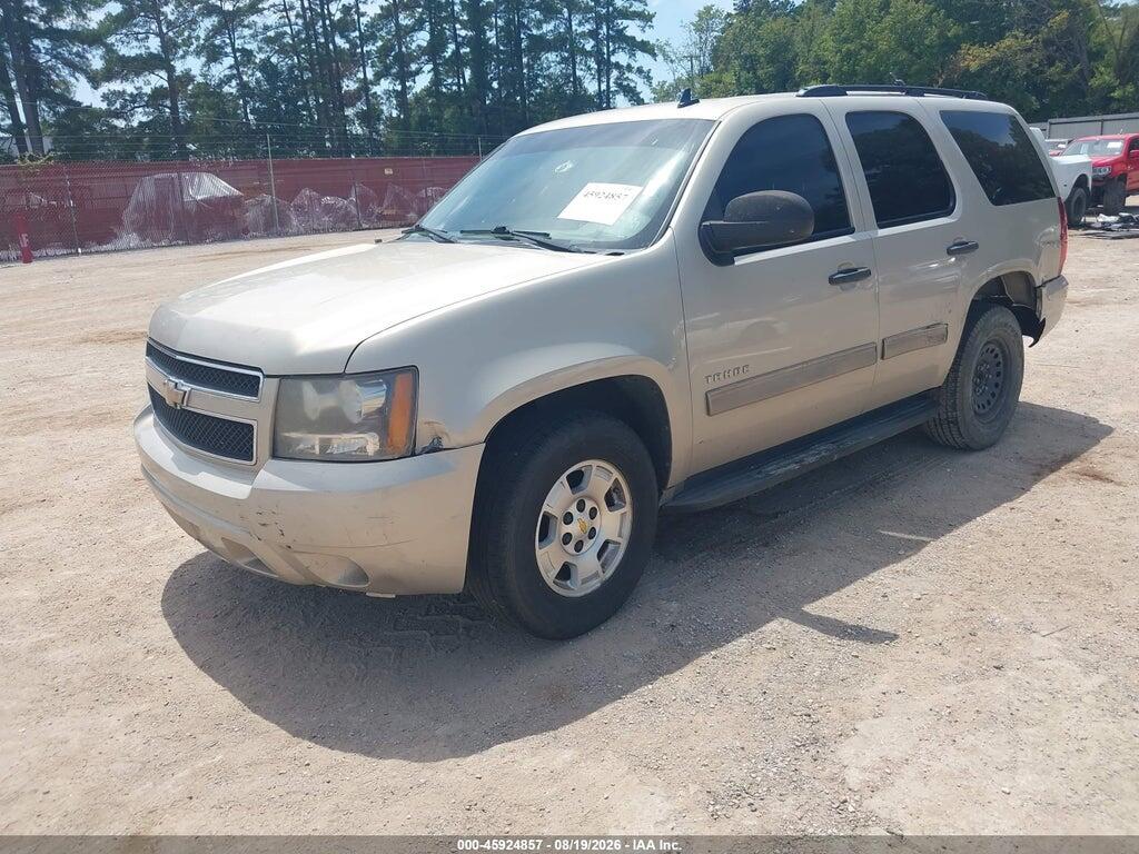 1GNUCAE01AR249337 2010 CHEVROLET TAHOE photo no. 2