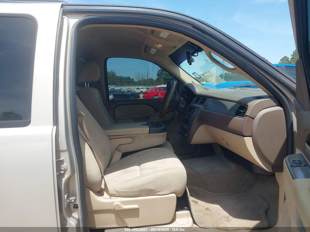 1GNUCAE01AR249337 2010 CHEVROLET TAHOE photo no. 5