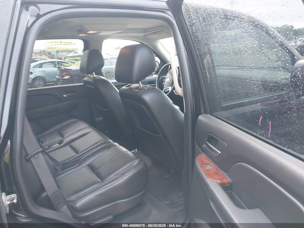1GNUKBE01AR134360 2010 CHEVROLET TAHOE photo no. 8