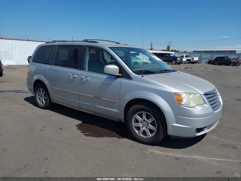 2010 CHRYSLER TOWN & COUNTRY 2A4RR5D12AR213689