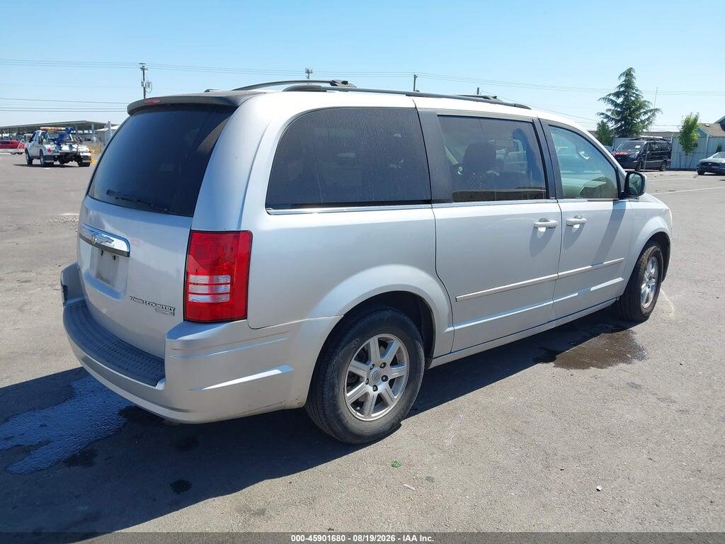 2A4RR5D12AR213689 2010 CHRYSLER TOWN & COUNTRY photo no. 4