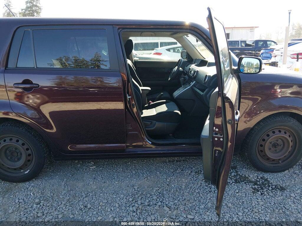 JTLZE4FE1CJ015919 2012 SCION XB photo no. 5