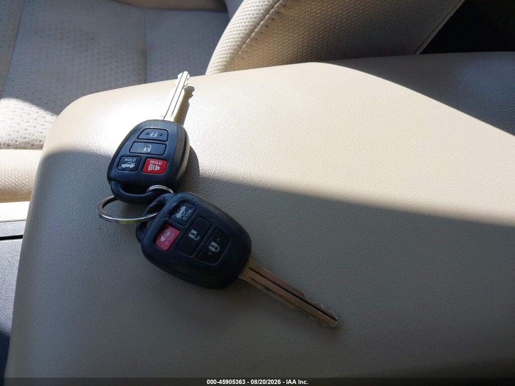 4T4BF1FK8CR232463 2012 TOYOTA CAMRY photo no. 11