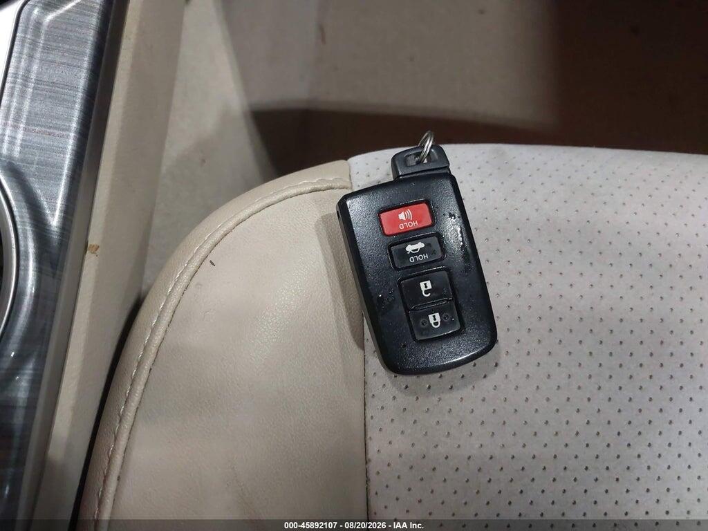 4T1BD1FK5CU037033 2012 TOYOTA CAMRY HYBRID photo no. 11