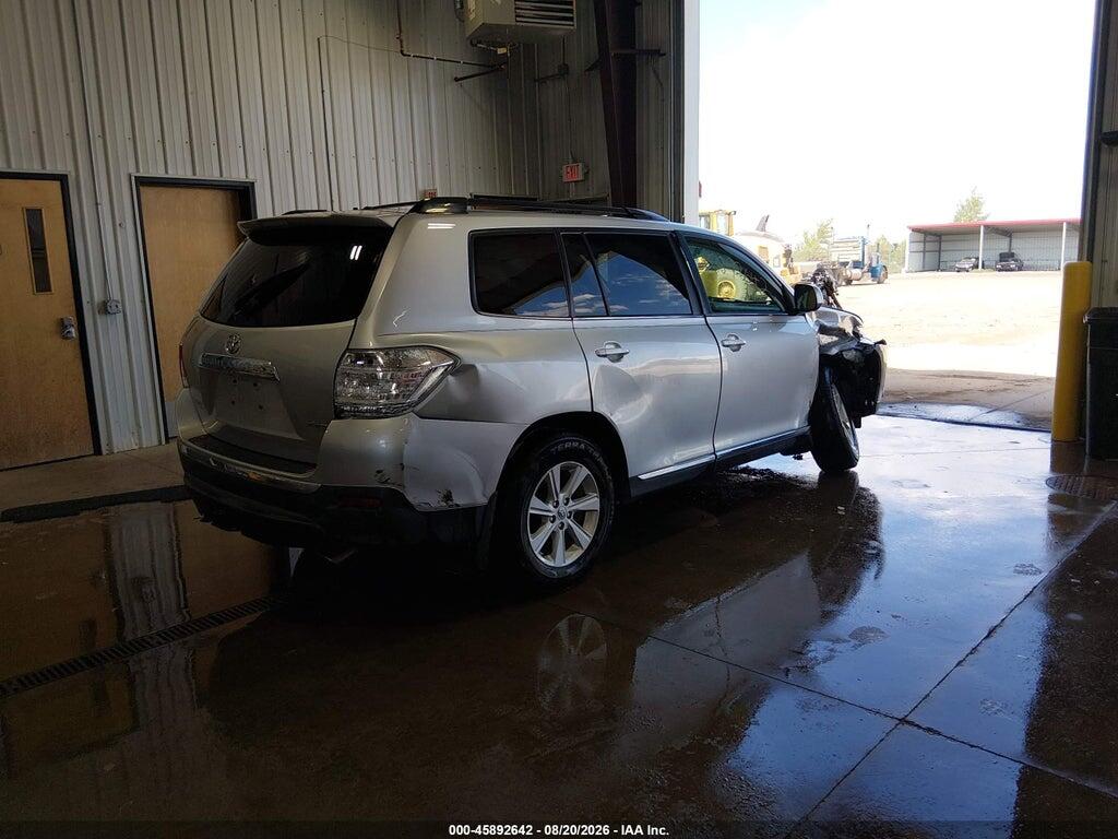 5TDBK3EH7CS093250 2012 TOYOTA HIGHLANDER photo no. 4
