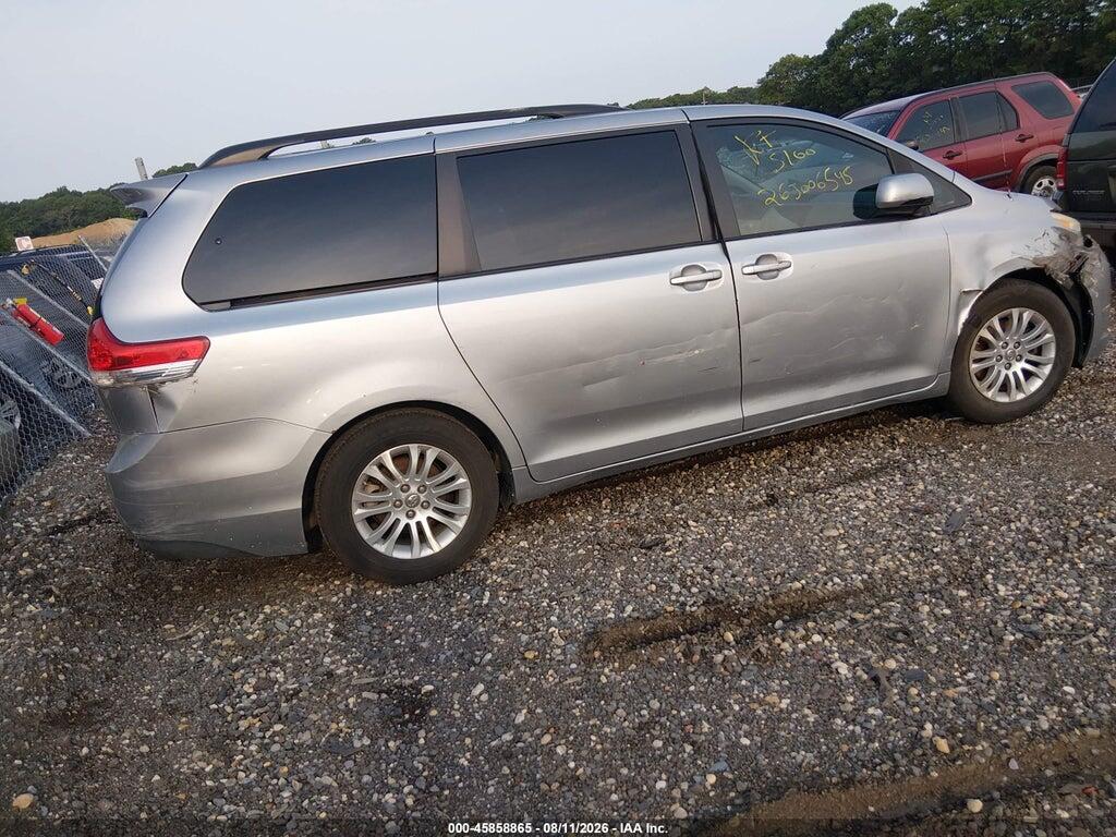 5TDYK3DC3CS195953 2012 TOYOTA SIENNA photo no. 4