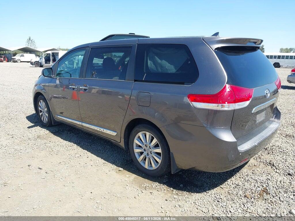 5TDDK3DCXCS048916 2012 TOYOTA SIENNA photo no. 3